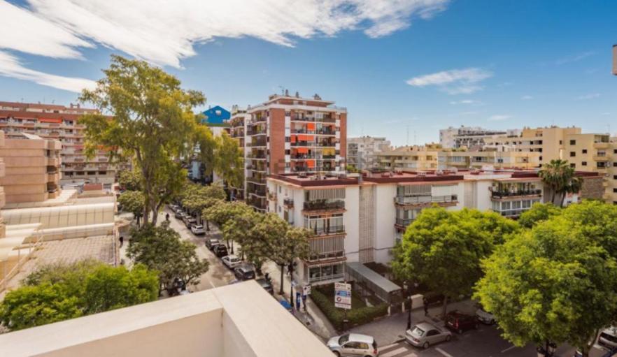 Stylish 3 Bedroom Penthouse In Marbella Centre With Large Pool Close To The Beach المظهر الخارجي الصورة