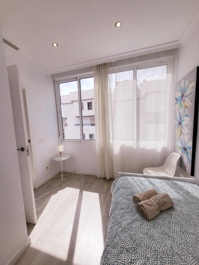Stylish 3 Bedroom Penthouse In Marbella Centre With Large Pool Close To The Beach المظهر الخارجي الصورة